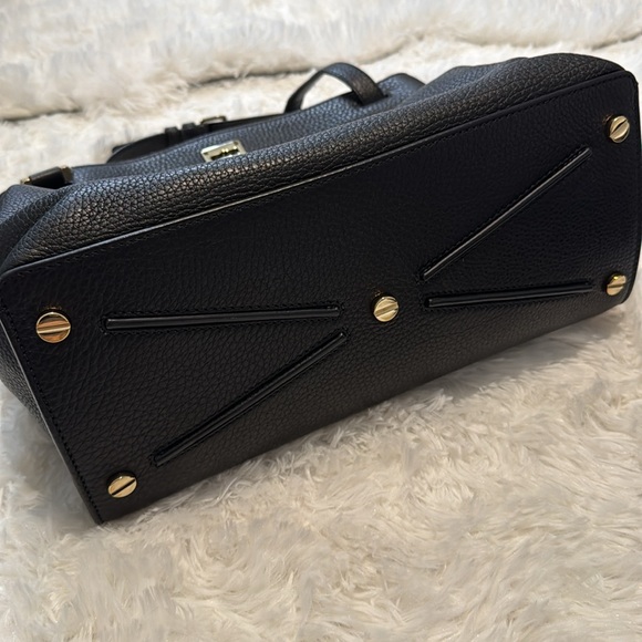 Valentino Garavani turn lock leather bag - Picture 13 of 14